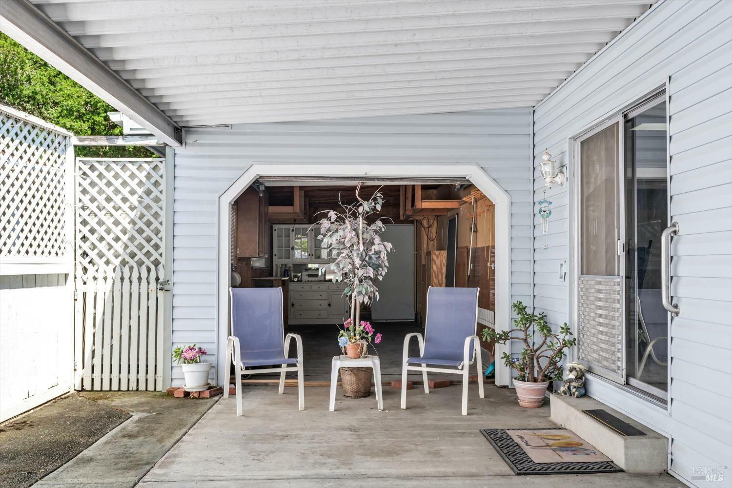 Property Photo:  222 Arboleda Drive  CA 95401 