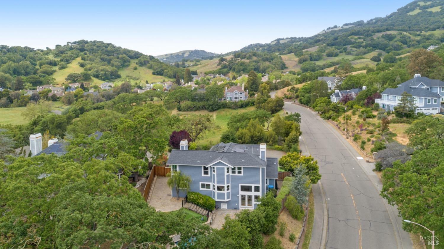 Property Photo: 3 Woodgate Place CA 94945