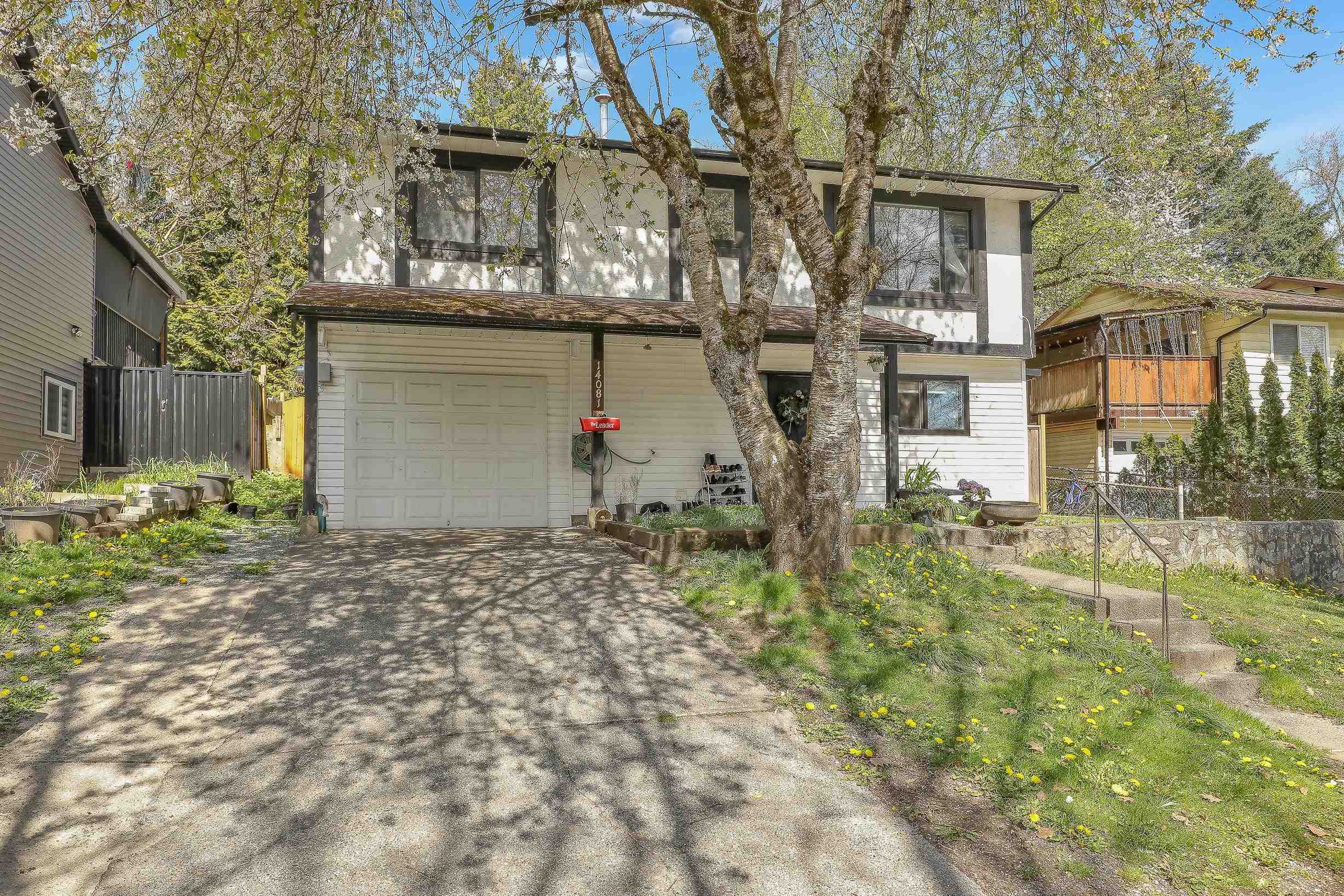 Photo de la propriété: 14081 67A Avenue BC V3W 6W6
