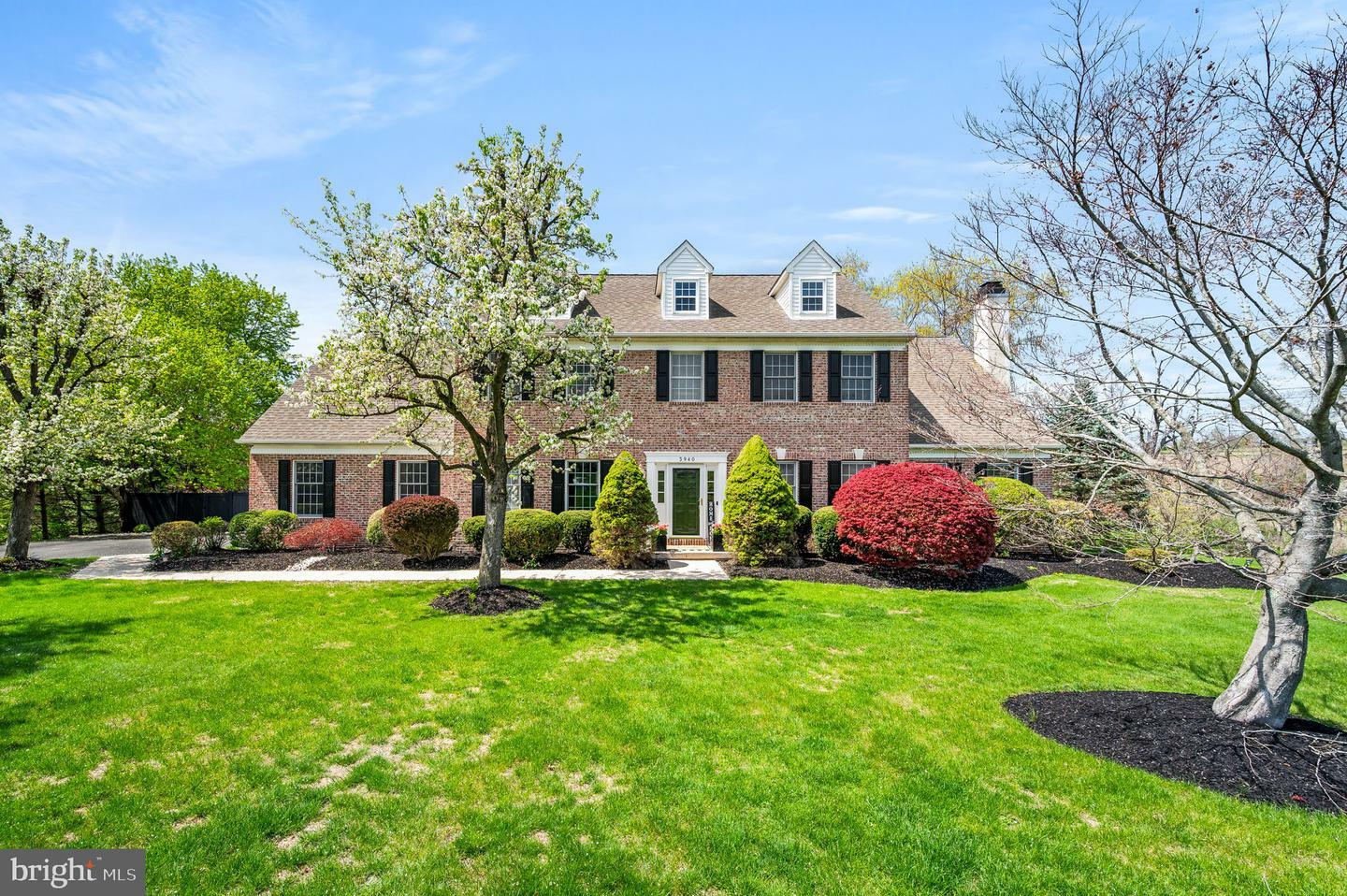 Property Photo: 3940 Fountain Circle PA 18923