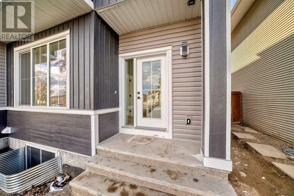 Property Photo: 42 Street Southeast AB T2B 1G4