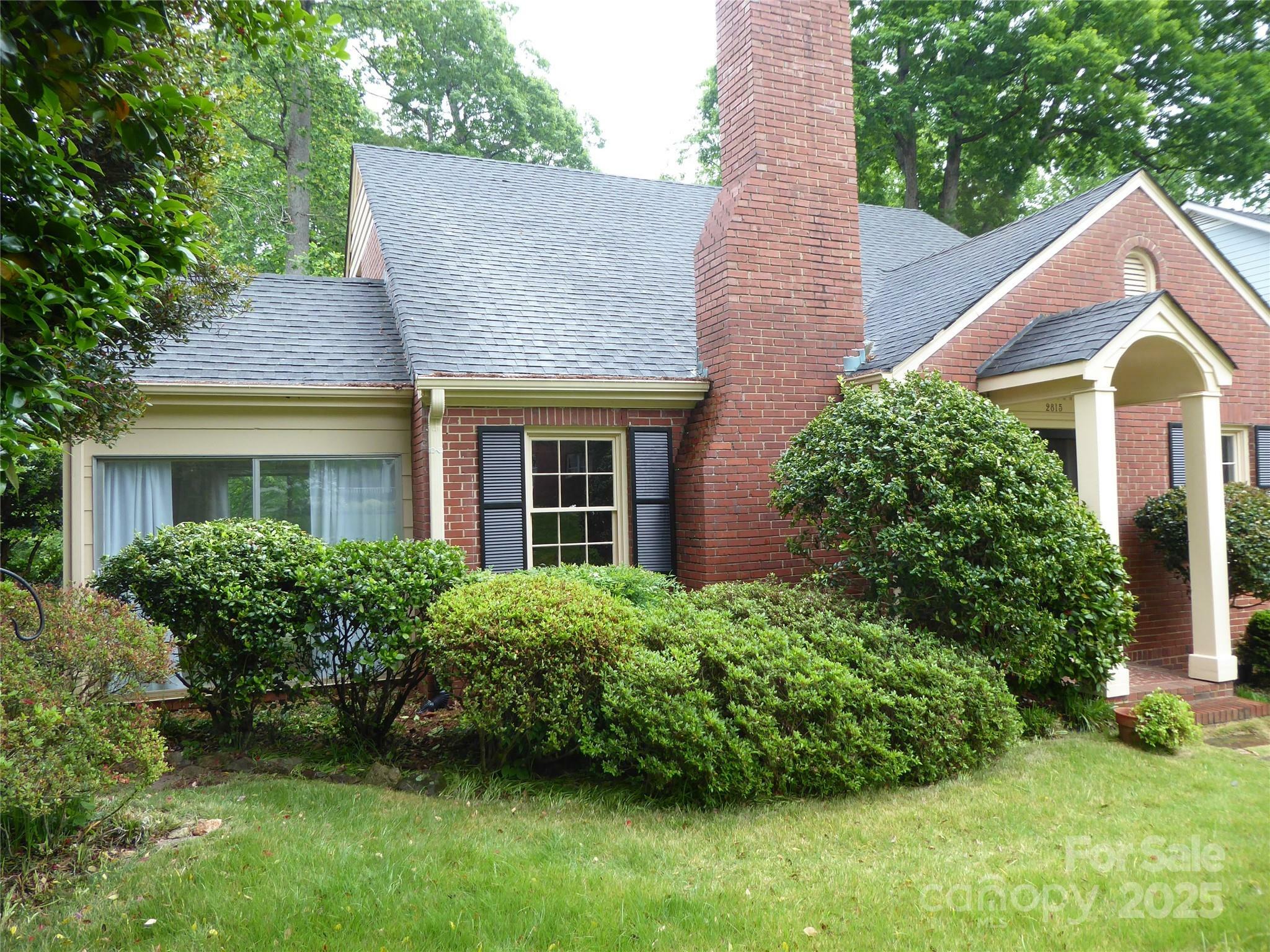 Property Photo: 2815 Glendale Road NC 28209