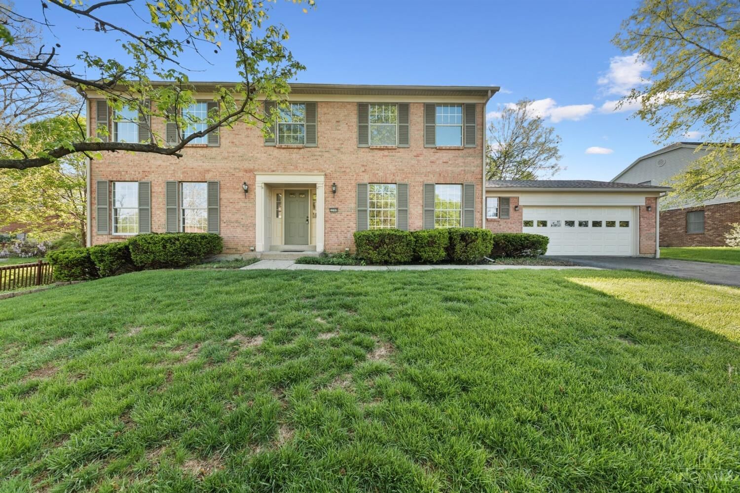 Property Photo:  2250 Donnington Lane  OH 45244 