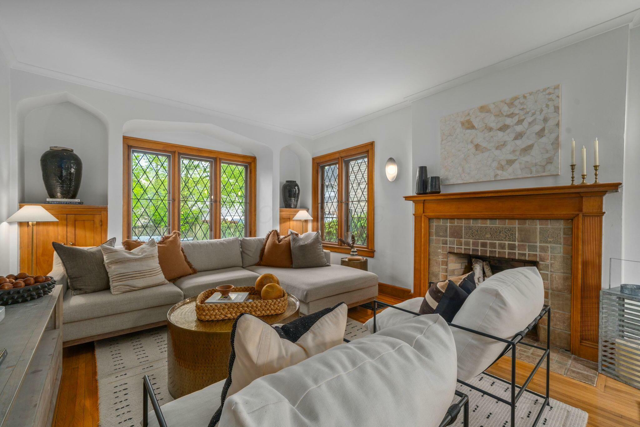 Property Photo: 152 S Stanwood Road OH 43209