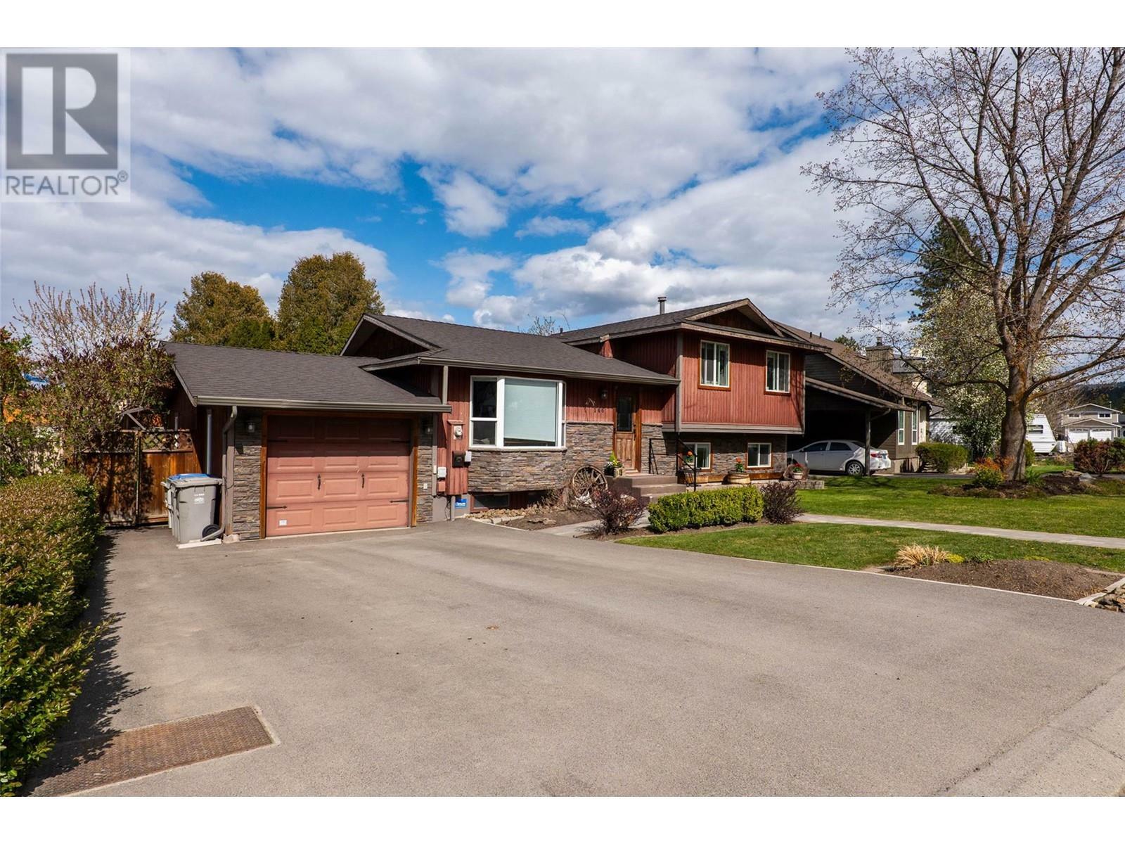 Property Photo: 146 Whistler Drive BC V2E 1X6
