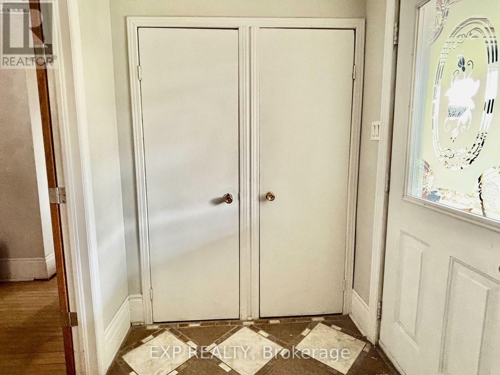 Property Photo: 4 Roche Street ON K0J 2A0