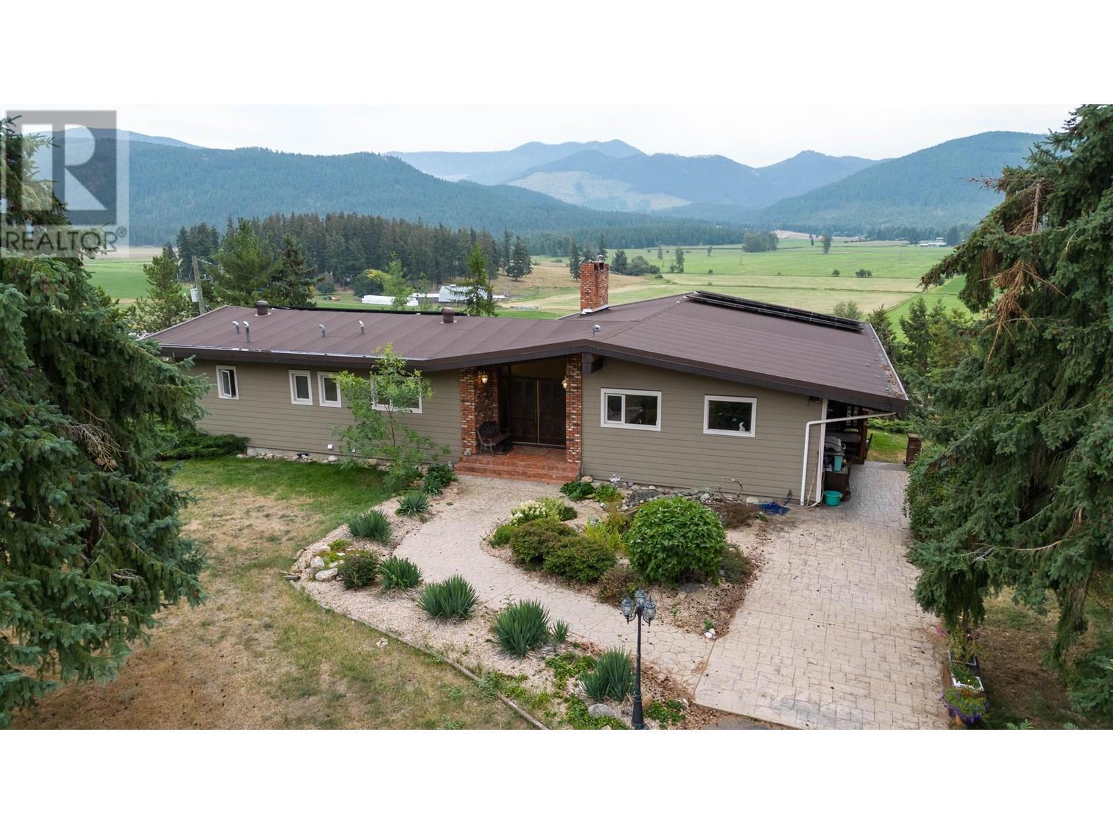 Property Photo:  2545 6 Highway East  BC V0E 2G1 