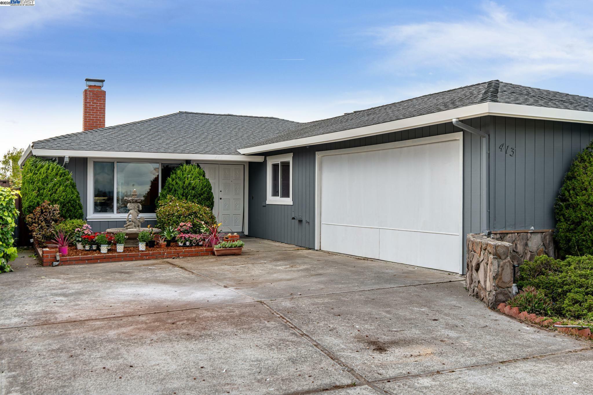 413 Grand St  Alameda CA 94501 photo