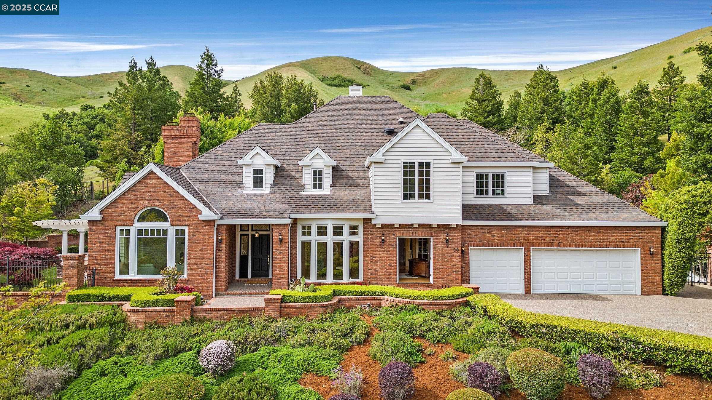 Property Photo: 50 Merrill Cir CA 94556