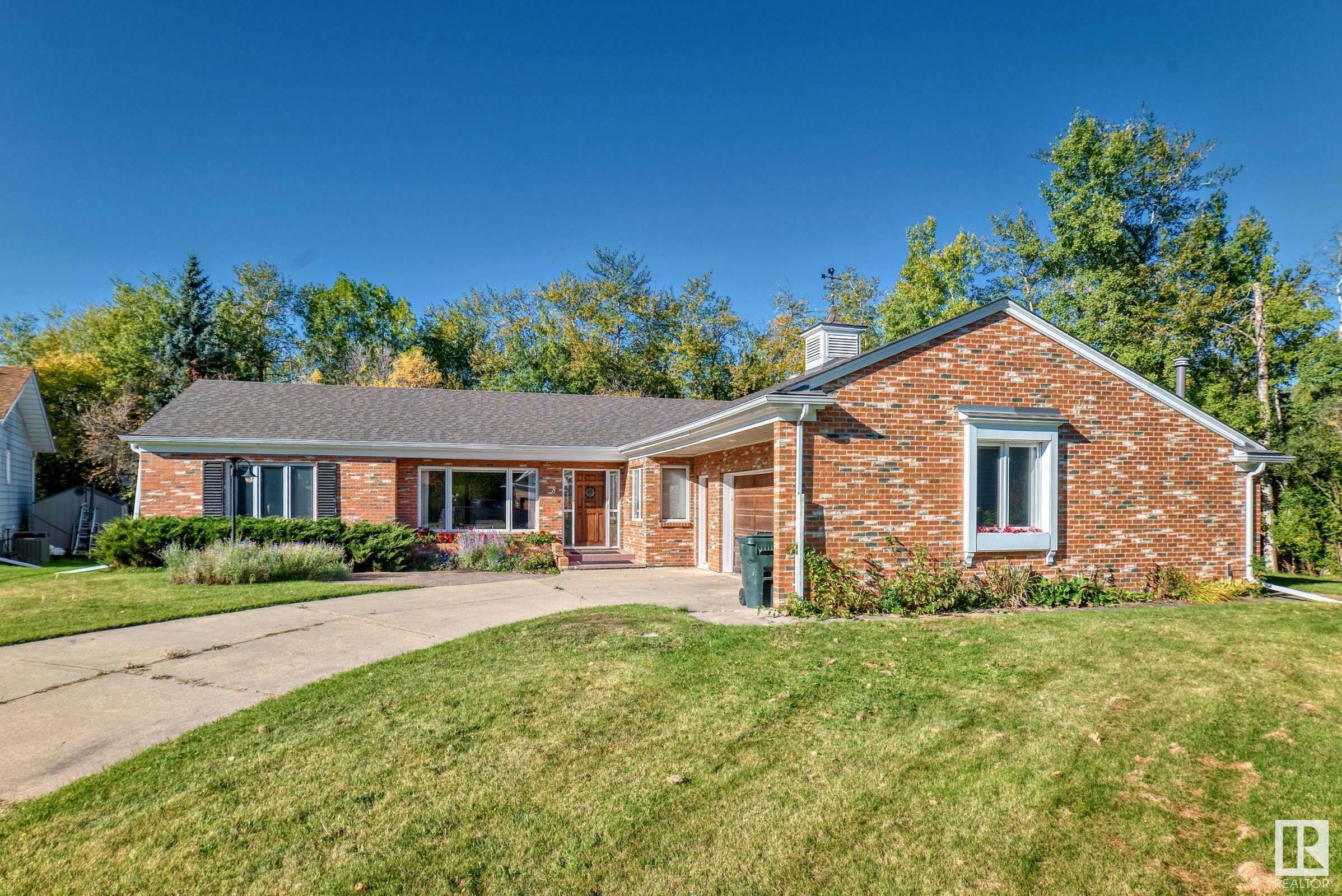 Photo de la propriété: 8 Morel Crescent AB T7X 2P7