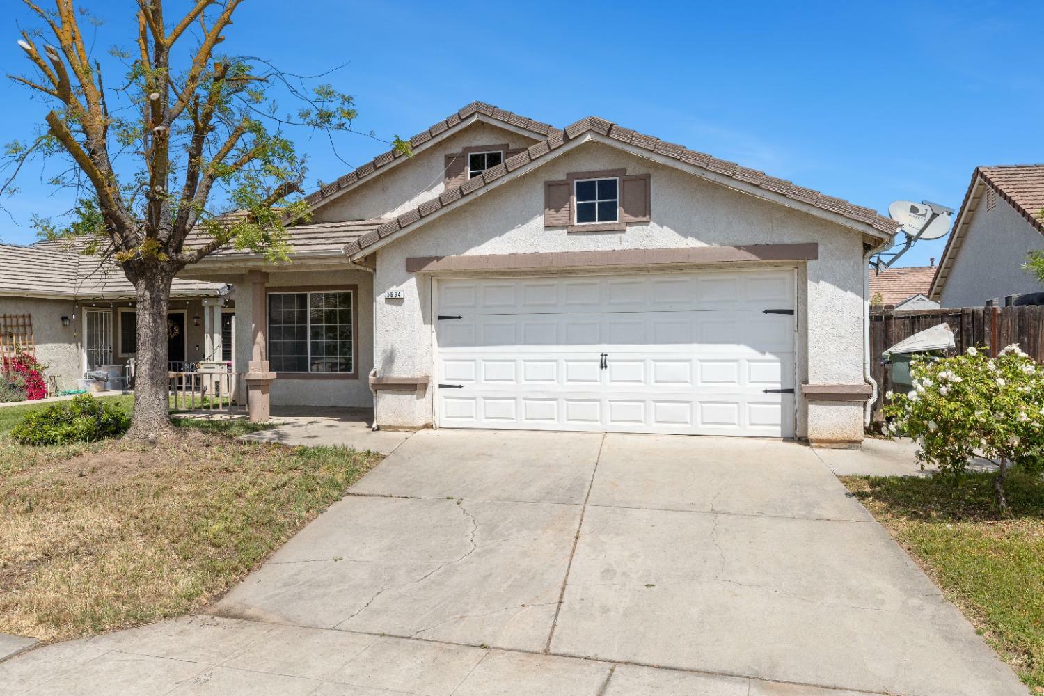5634 W Donner Avenue  Fresno CA 93722 photo