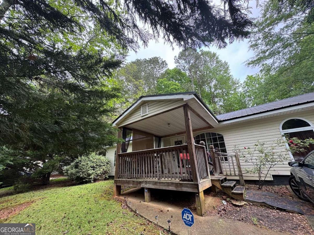 Property Photo: 115 Sarsen Circle GA 30622