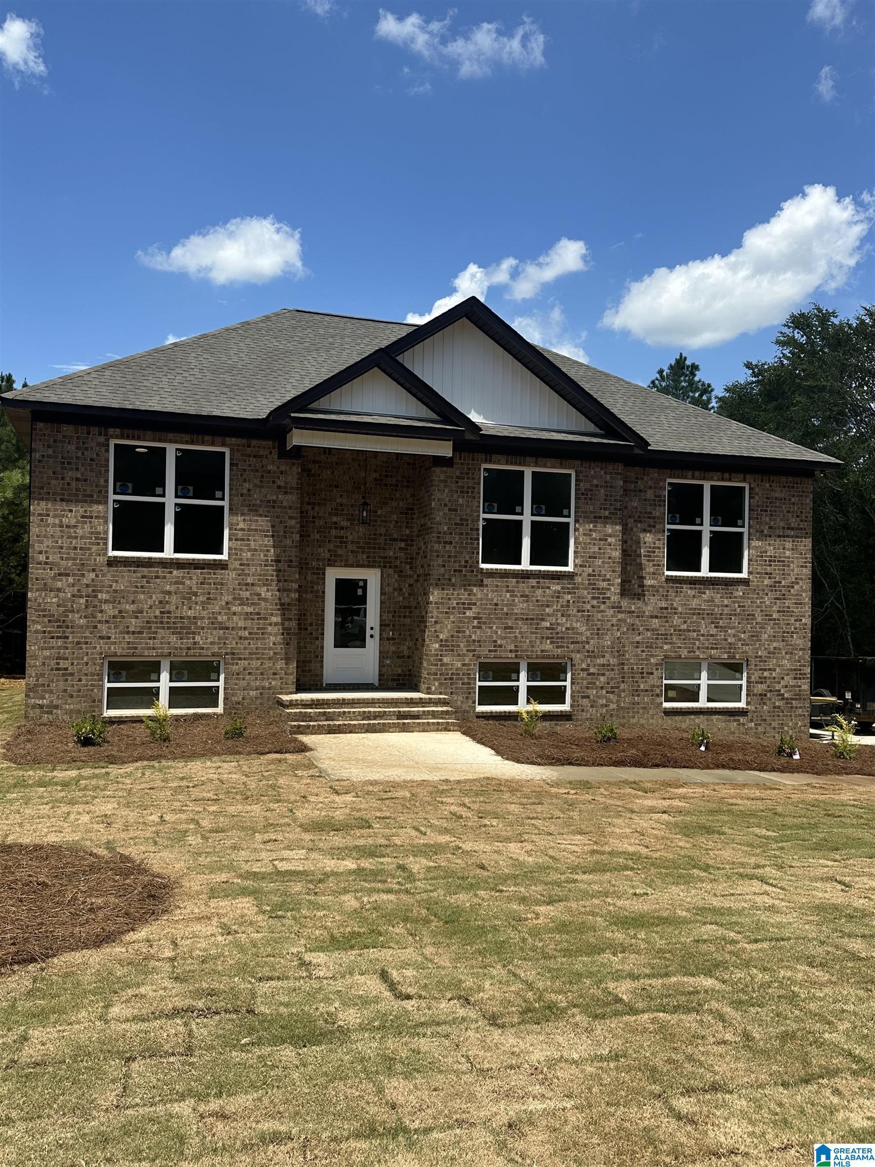 Property Photo: 389 Stonegate Circle AL 35096