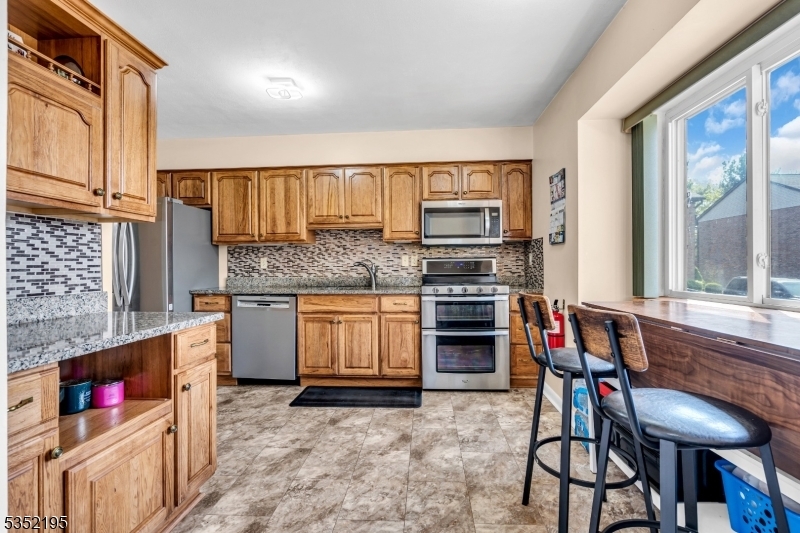 Property Photo: 722 Robin Rd NJ 08844
