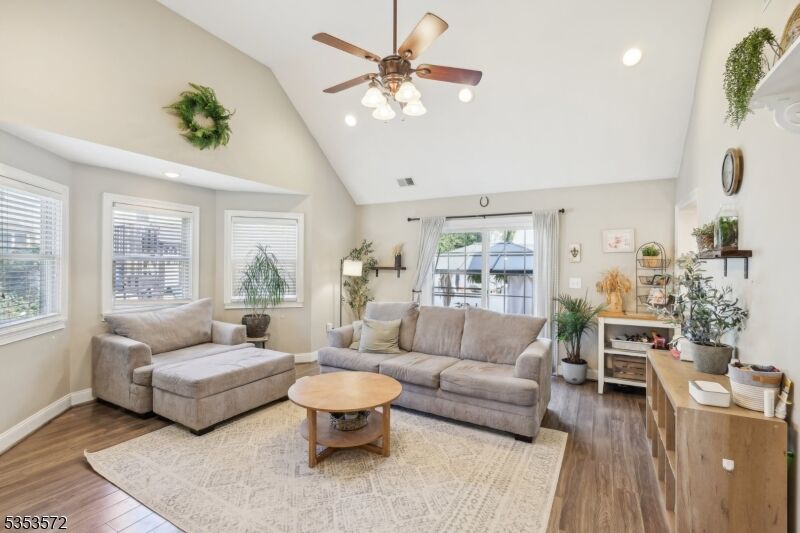 Property Photo:  506 Richfield Ave  NJ 07033 