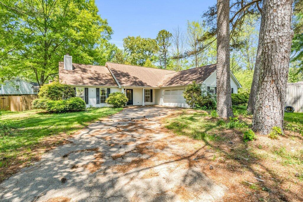 Property Photo: 109 Pine Ridge Cir MS 39759