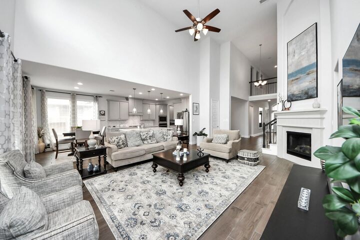 Property Photo: 2242 Bayleaf Manor Drive TX 77578