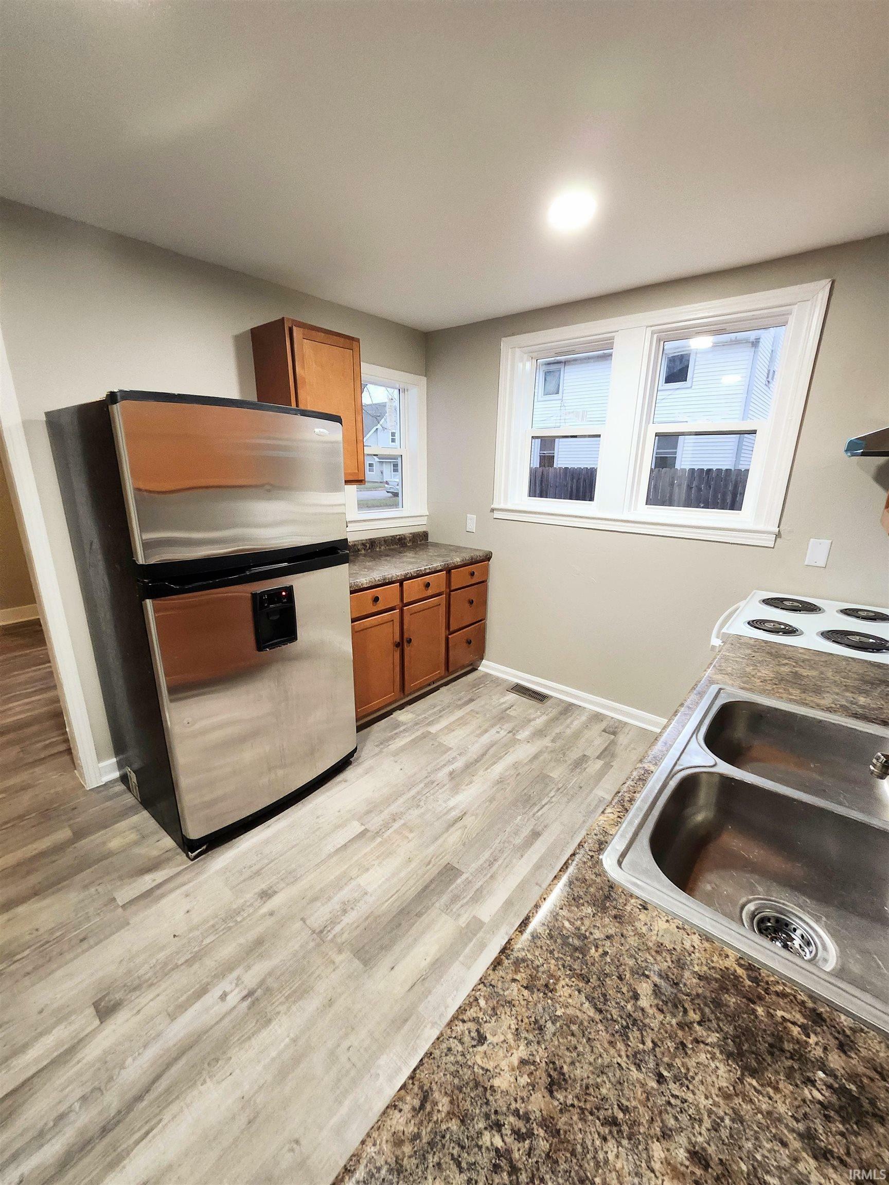 Property Photo: 713 E Franklin Street IN 46750-2835