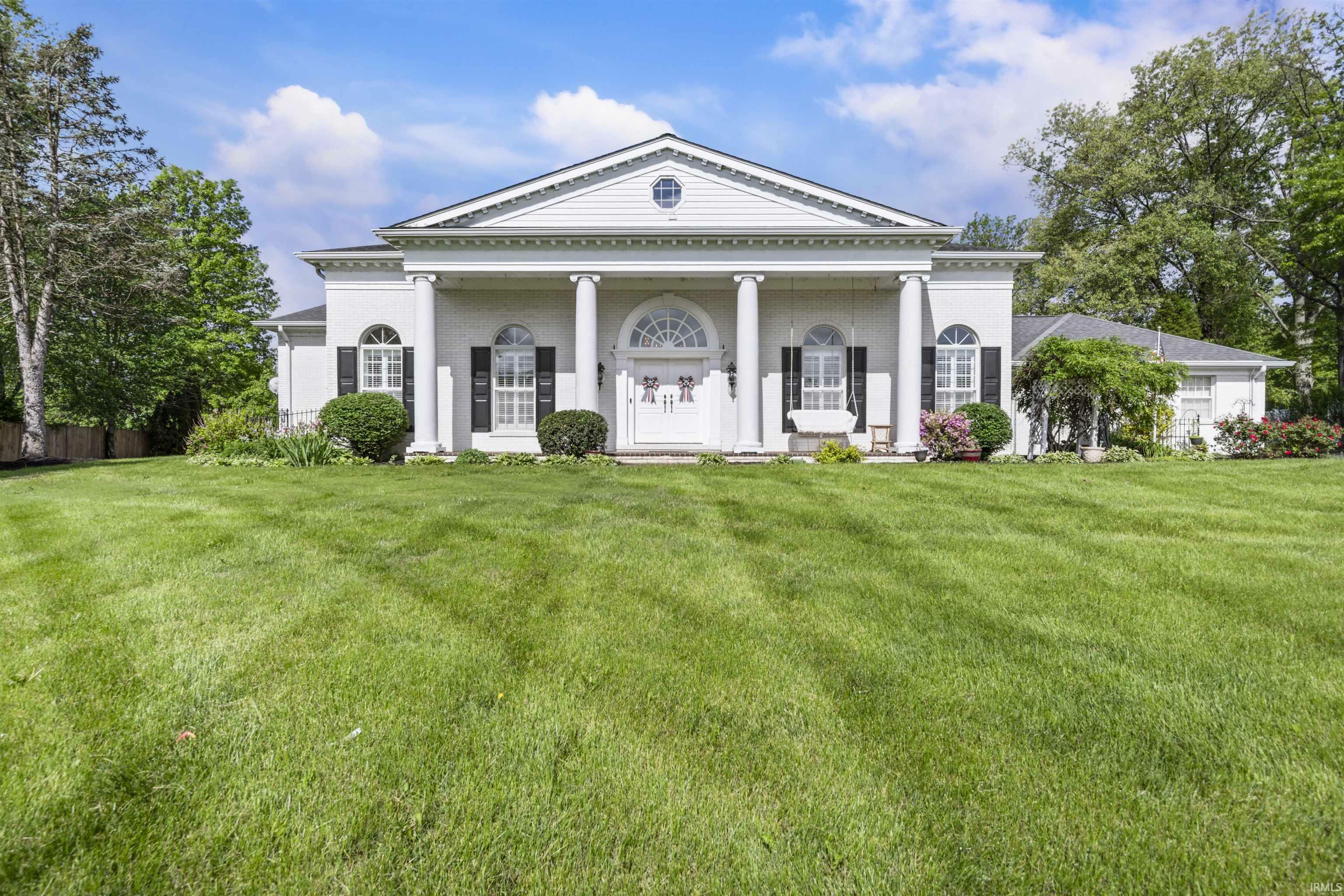 Property Photo: 1711 Old Plank Road IN 47630-8157