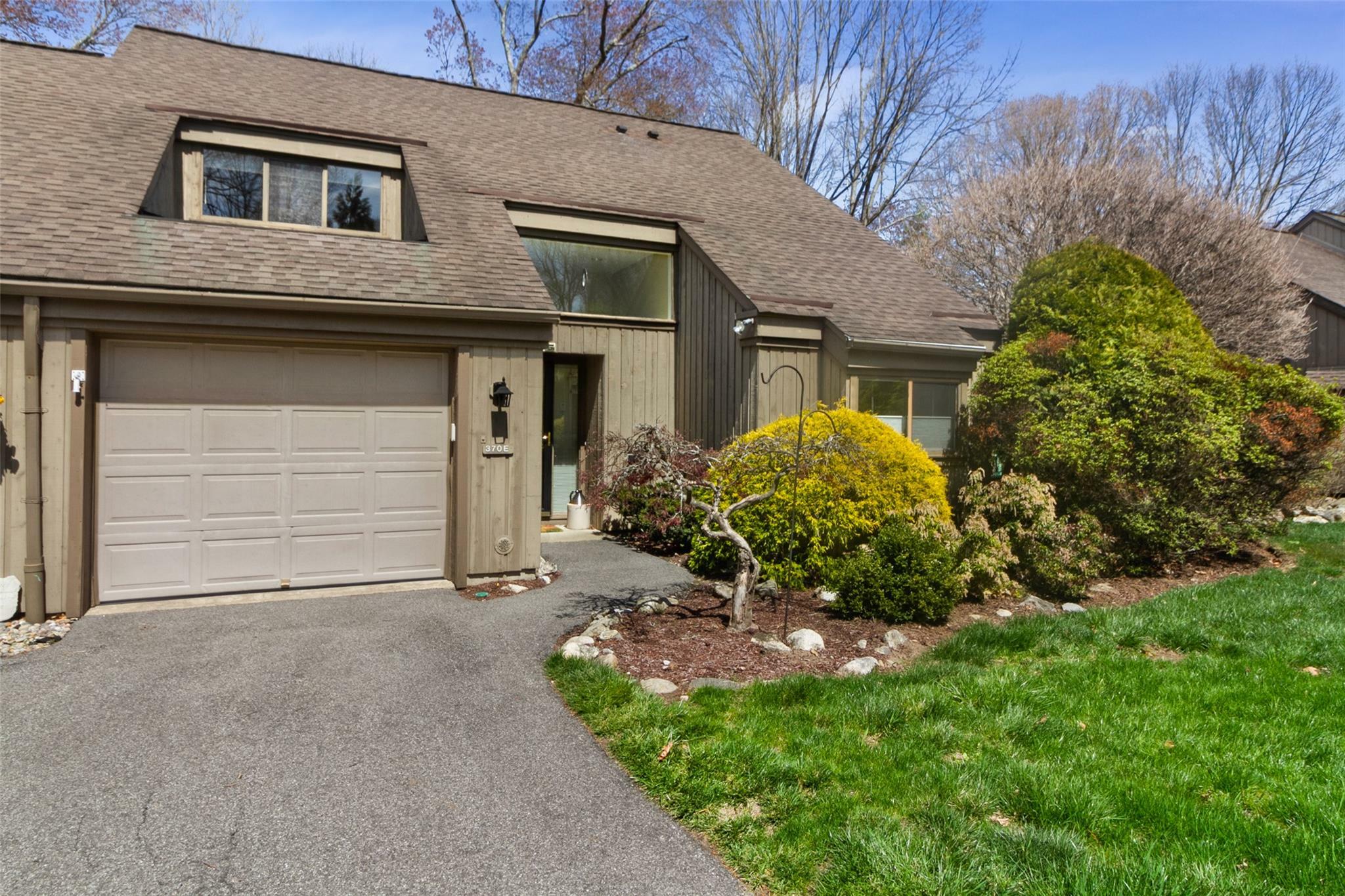 370 Heritage Hills  Somers NY 10589 photo
