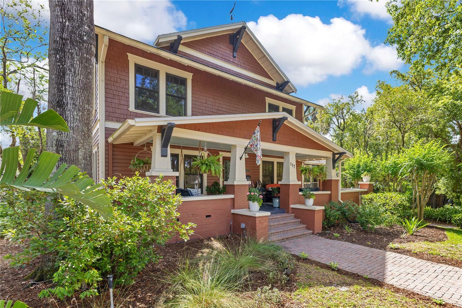 Property Photo: 117 N Thornton Avenue FL 32801