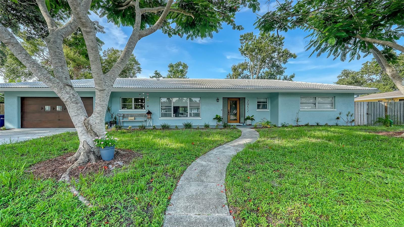 Property Photo: 2932 Upper Tangelo Drive FL 34239