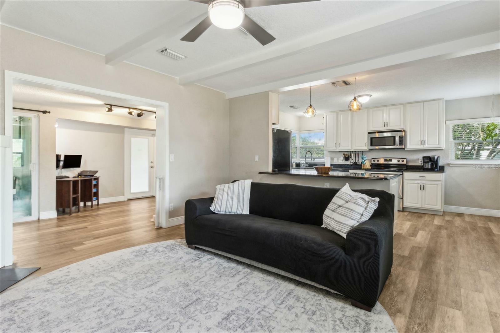 Property Photo: 4701 Goddard Avenue FL 32804