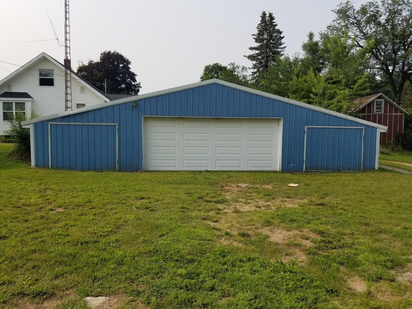 Property Photo: 2845 S Oceana Drive MI 49455