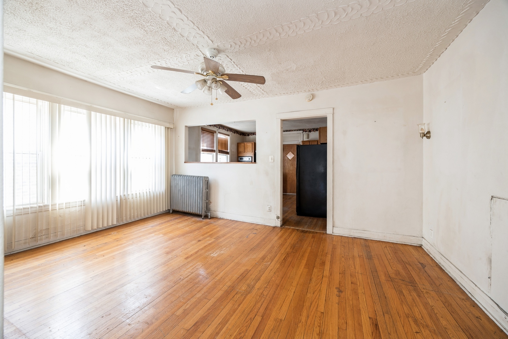 Property Photo: 130 S Mason Avenue IL 60644