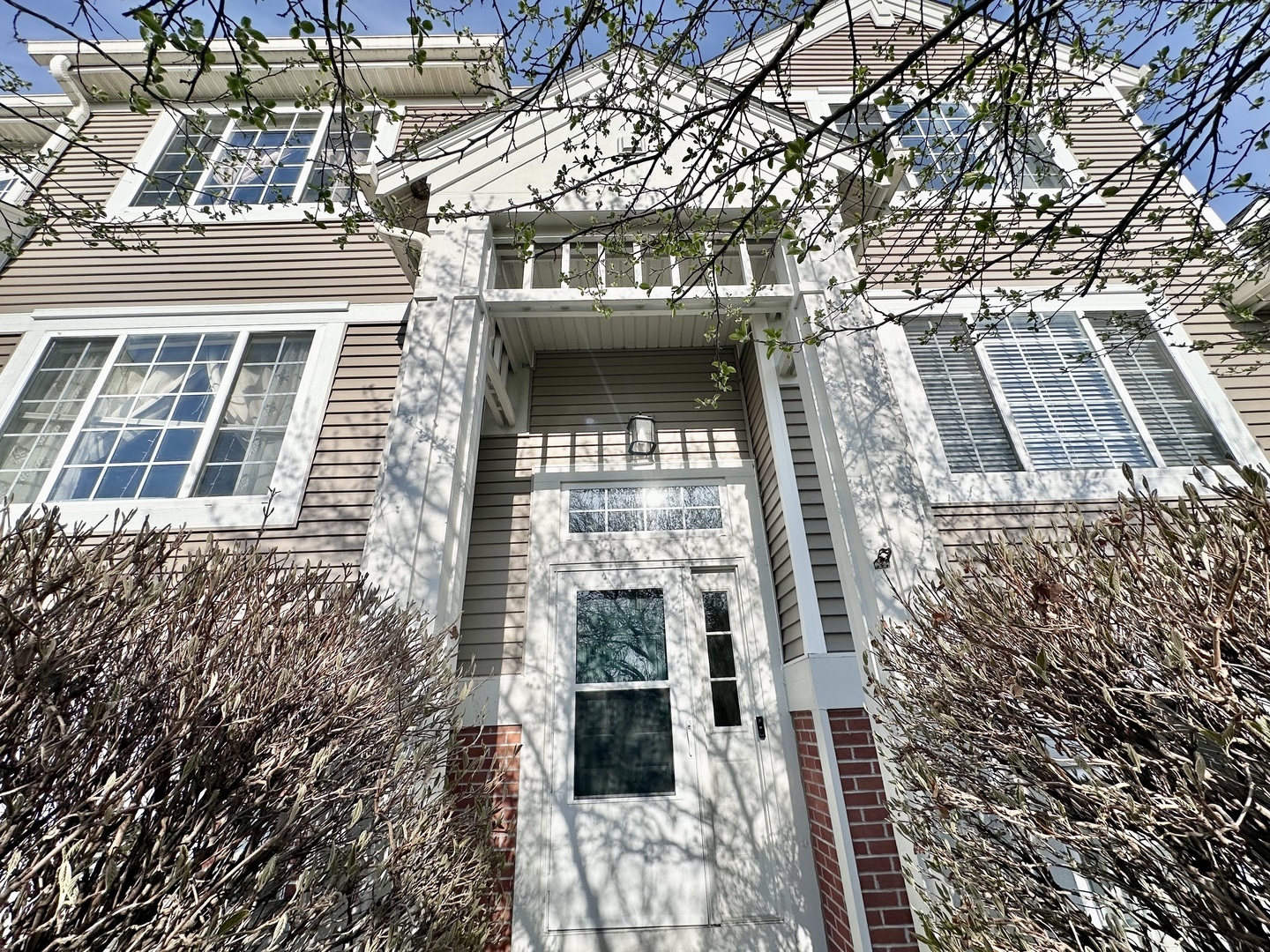 Property Photo: 2278 Twilight Drive 2278 IL 60503