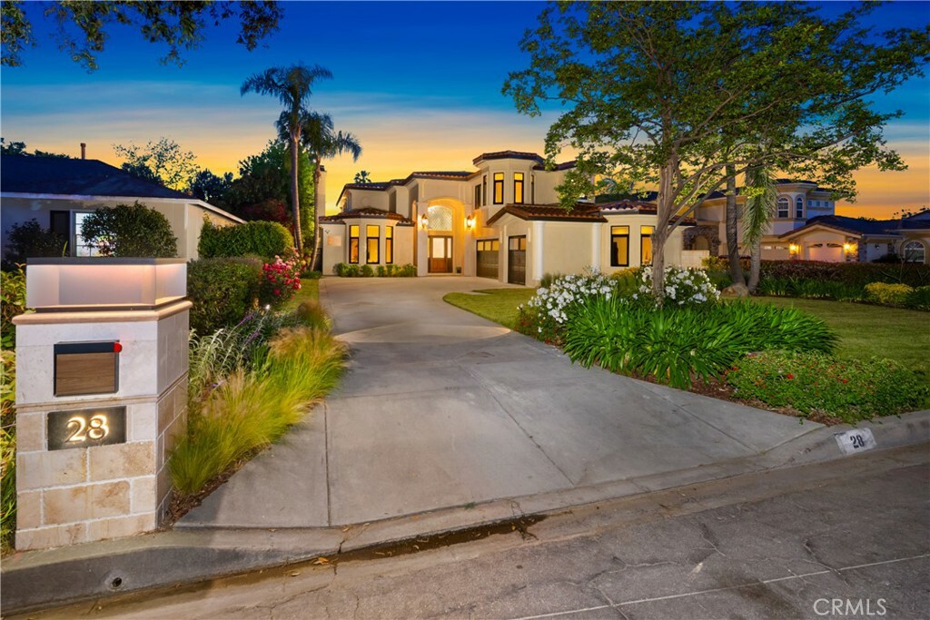 28 W La Sierra Drive  Arcadia CA 91007 photo