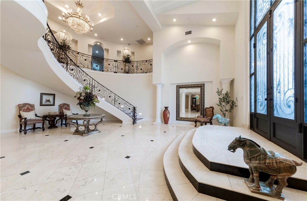 Property Photo: 9622 Haledon Avenue CA 90240