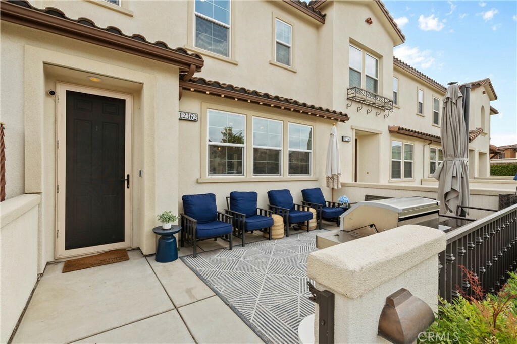 Property Photo: 12362 Cottonwood Place CA 90670