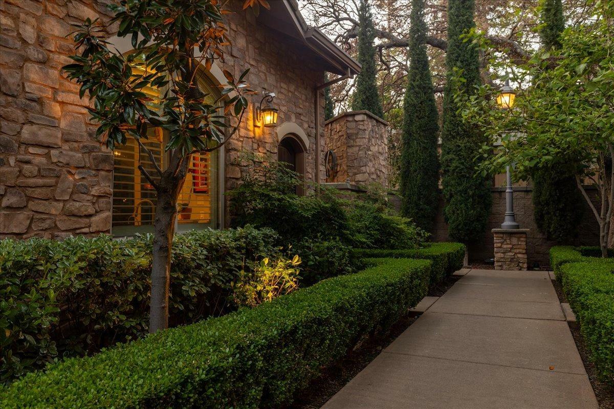 Property Photo: 2430 Pavilions Place Lane 401 CA 95825