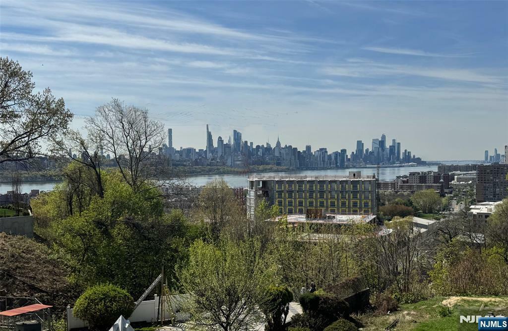 27 Overlook Avenue  Cliffside Park NJ 07010 photo