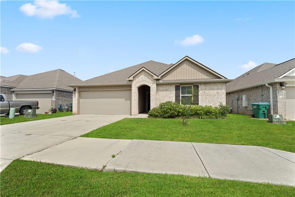 Property Photo:  44094 Covington Ridge Drive  LA 70403 