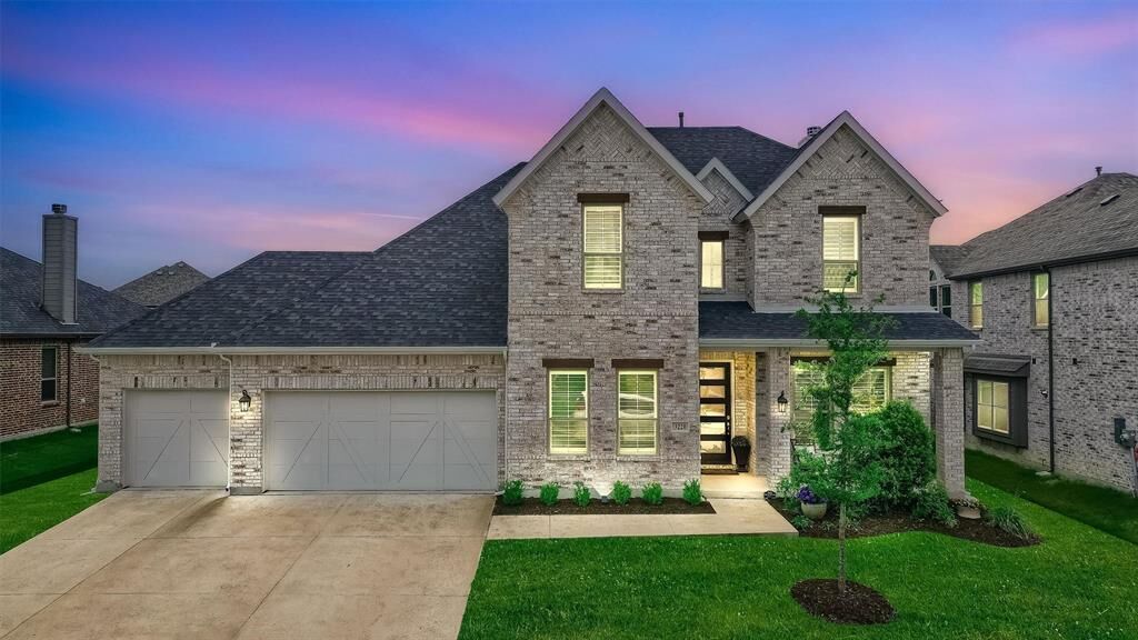 Property Photo: 3221 Lakeshore Drive TX 75409