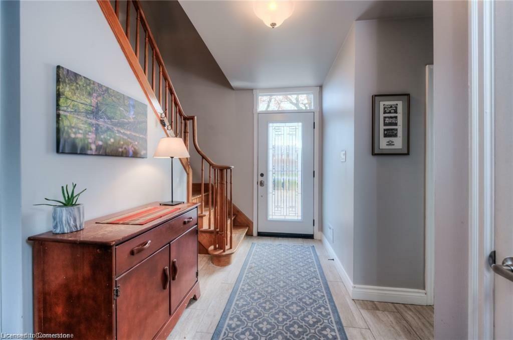 Property Photo: 540 Bridgeport Road E ON N2K 1N7