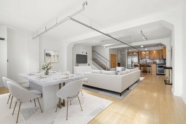 Property Photo:  453 Washington St 8A  MA 02111 