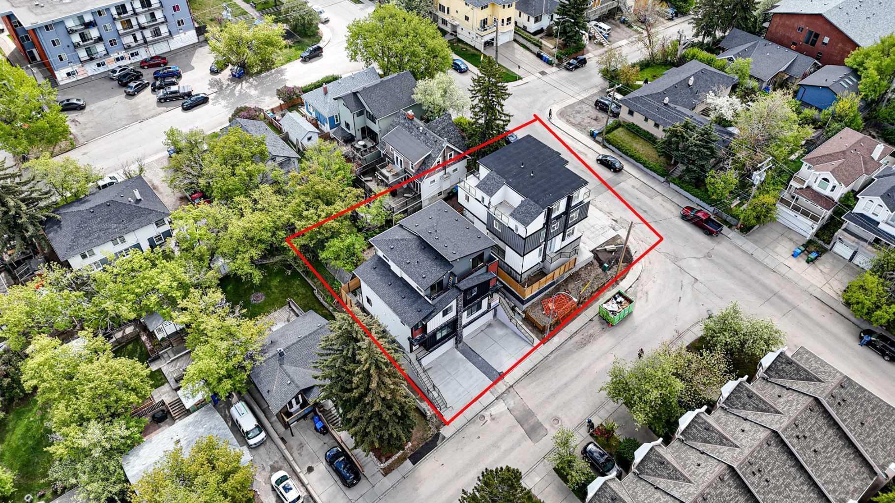 Property Photo: 2518 16 Street SW AB T2T 4E9