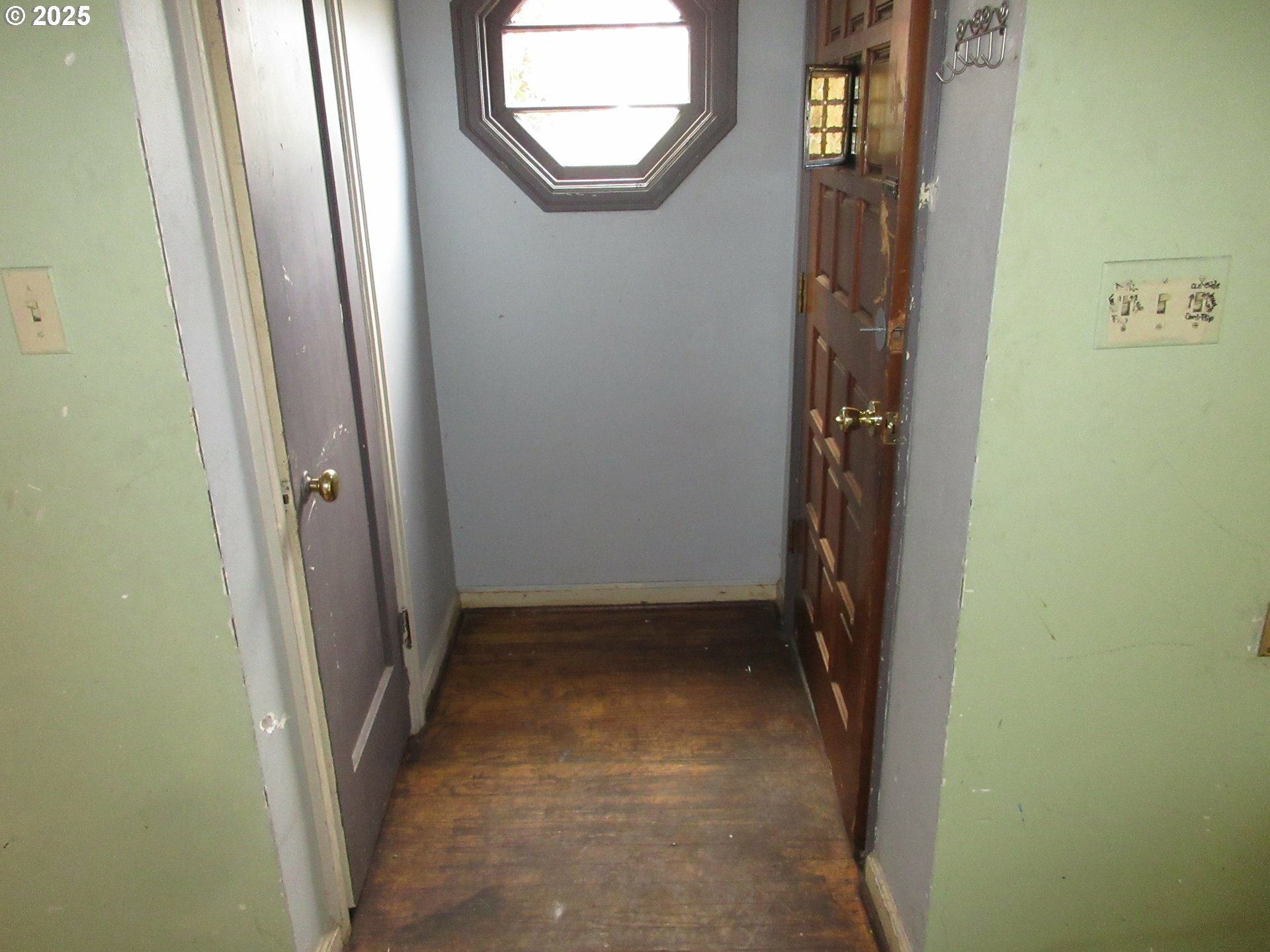 Property Photo: 6406 NE 24th Ave OR 97211