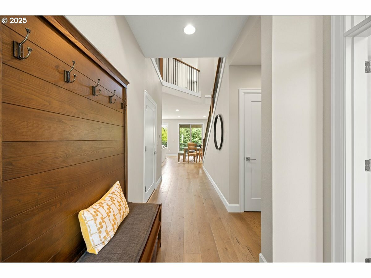 Property Photo: 8952 SW Inez St OR 97224