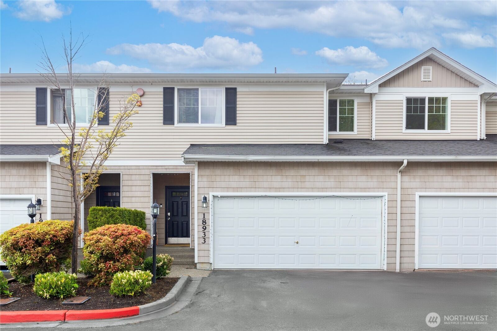 Property Photo: 18933 108th Lane SE WA 98055