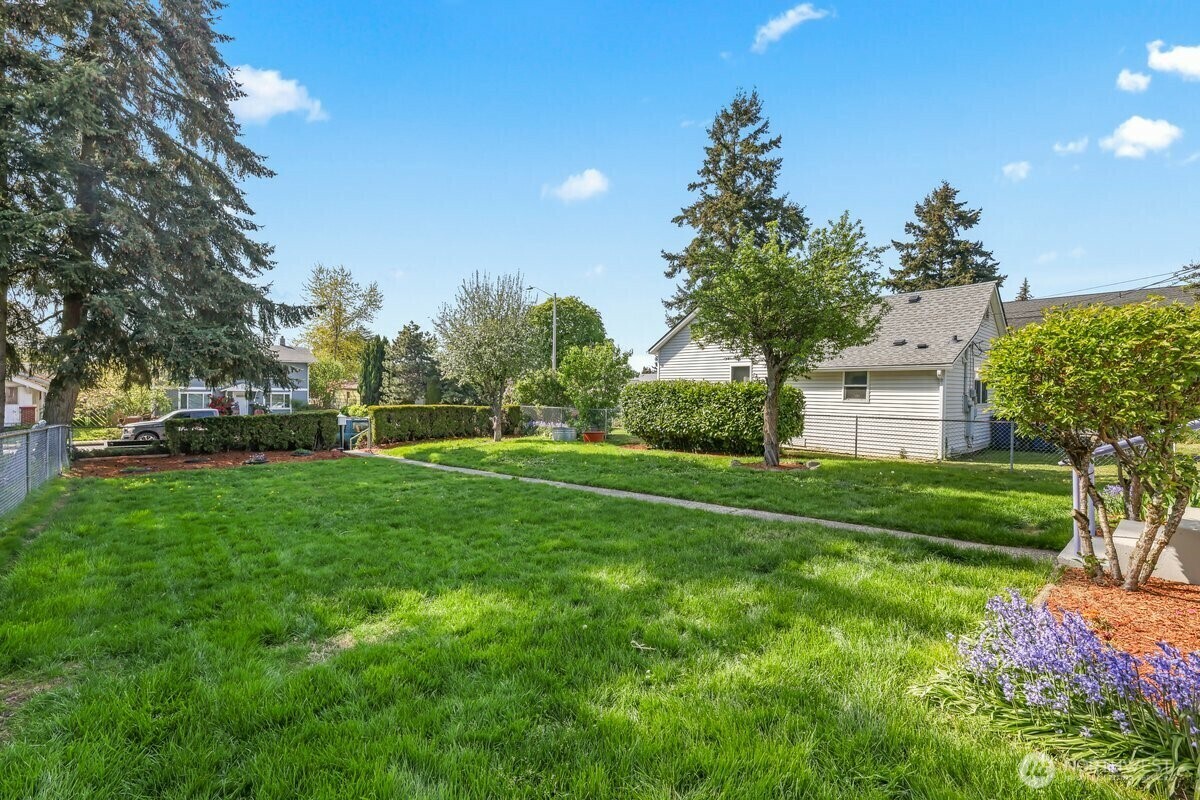 Property Photo: 6307 S Yakima Avenue WA 98408