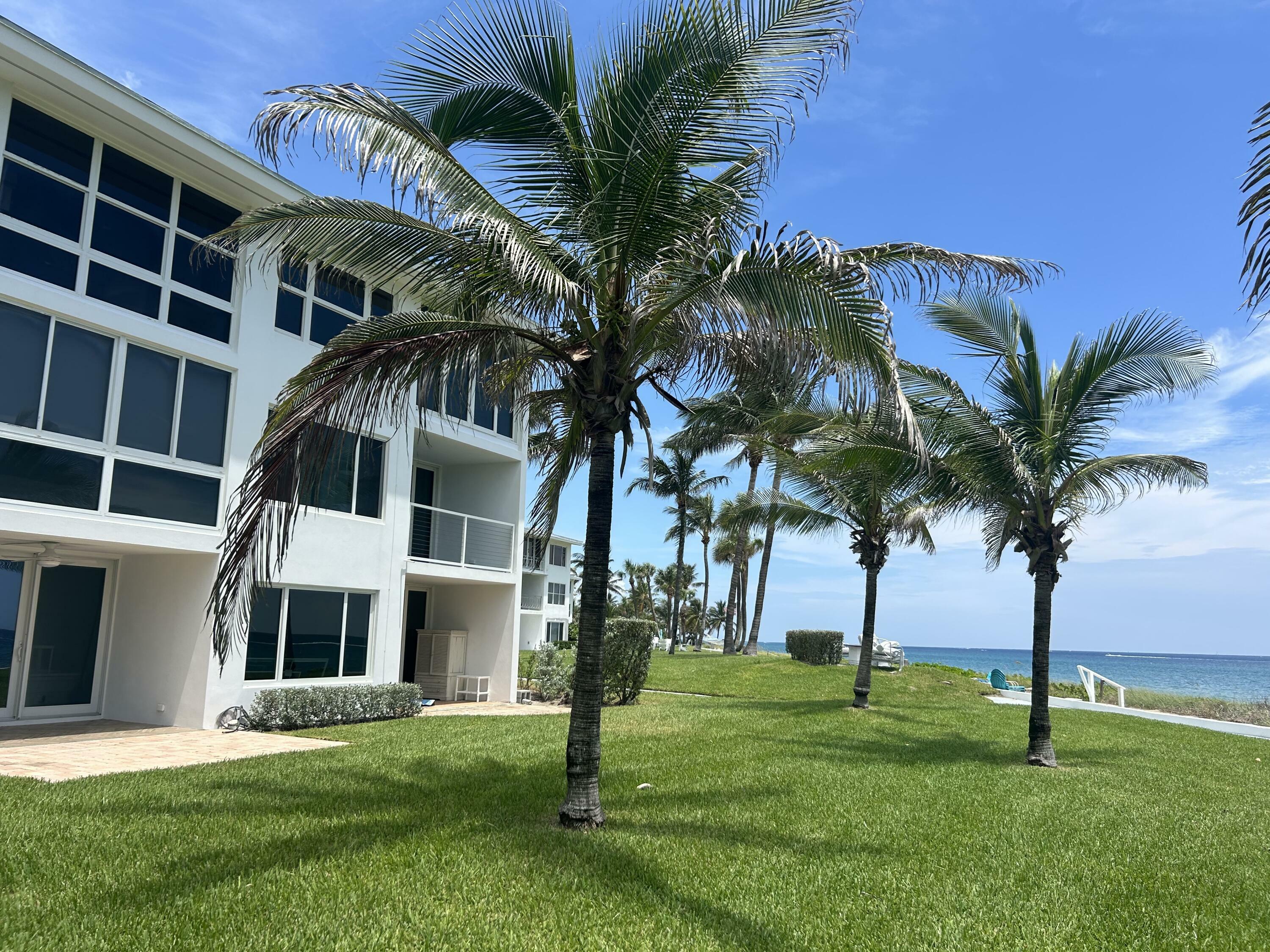 Property Photo: 1041 Hillsboro Mile 18 FL 33062