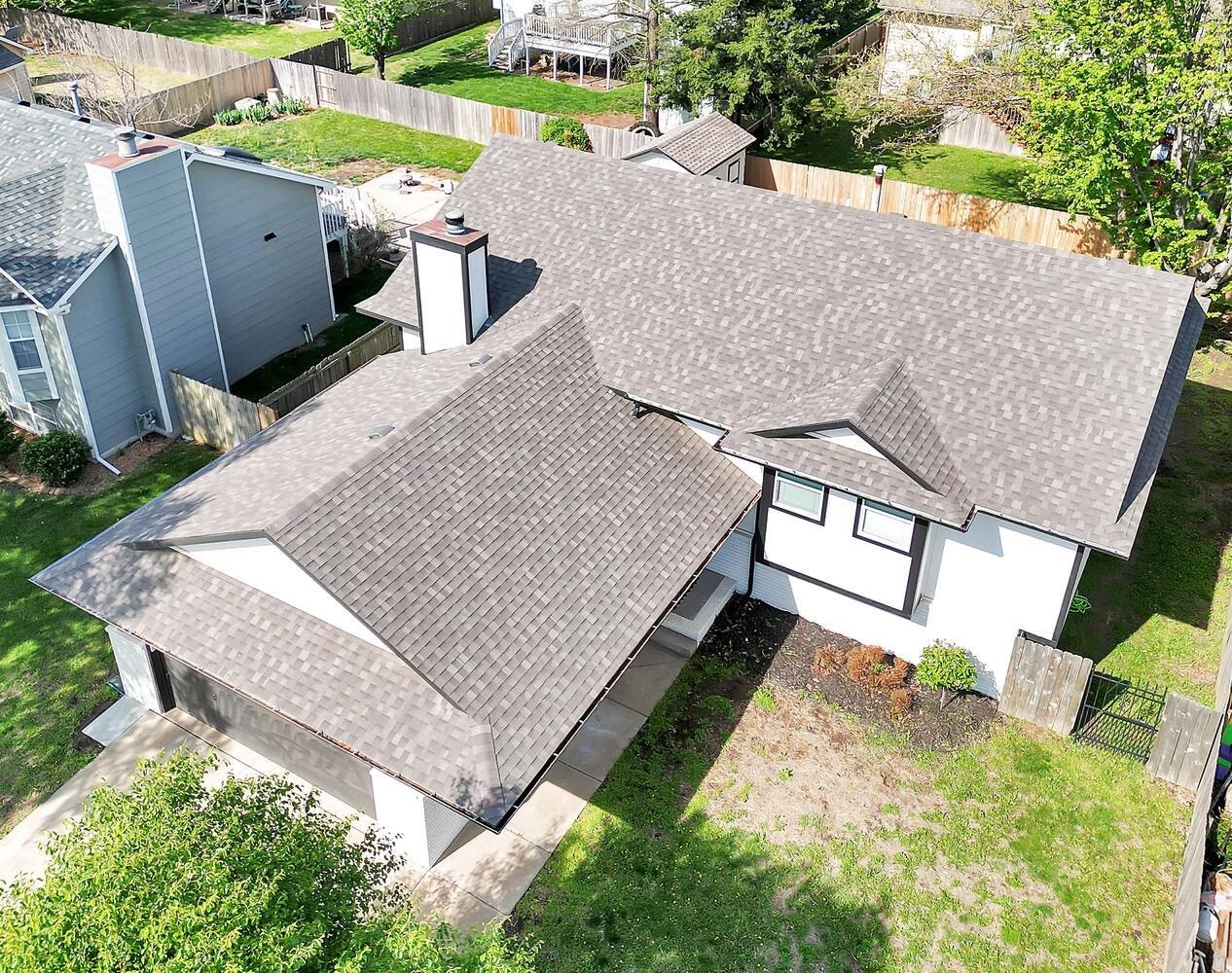 Property Photo: 423 N Judith Cir KS 67212