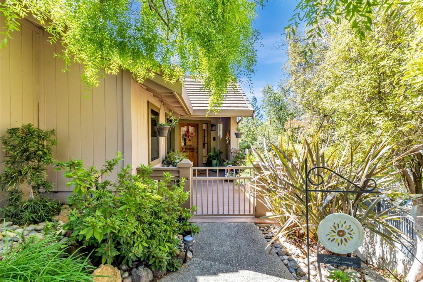 Property Photo: 5967 Dry Oak Court CA 95120