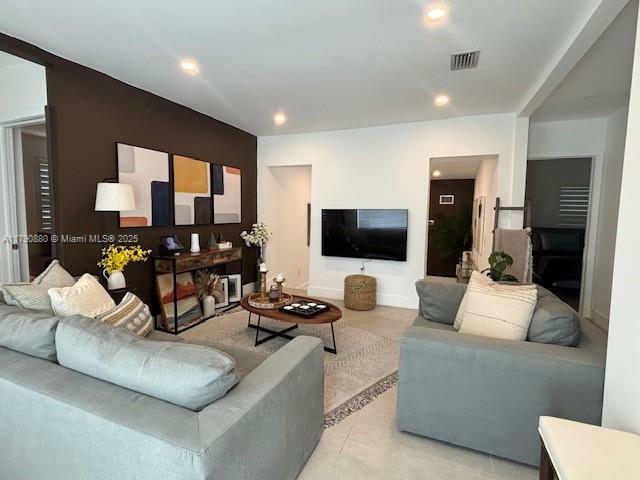 Property Photo: 11 NW 45th St FL 33127