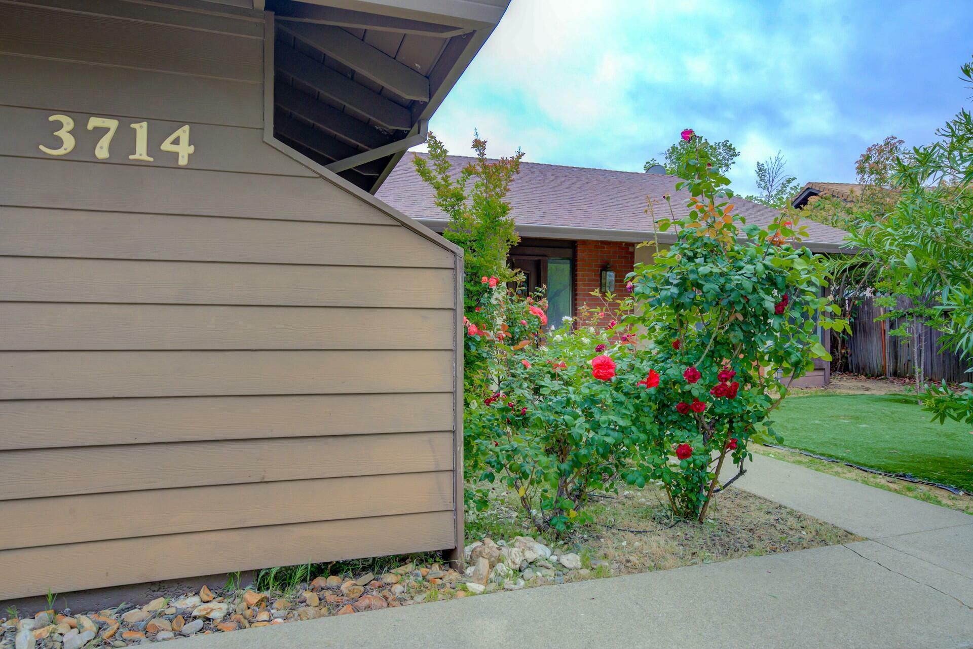 Property Photo: 3714 Fujiyama Way CA 96001