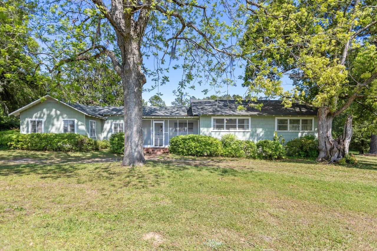Property Photo: 2436 N Jefferson FL 32344